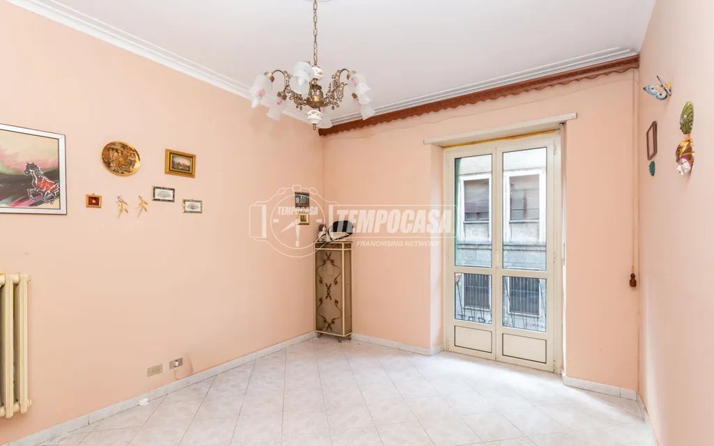 Stanze - Trilocale with Balcony in Torino
