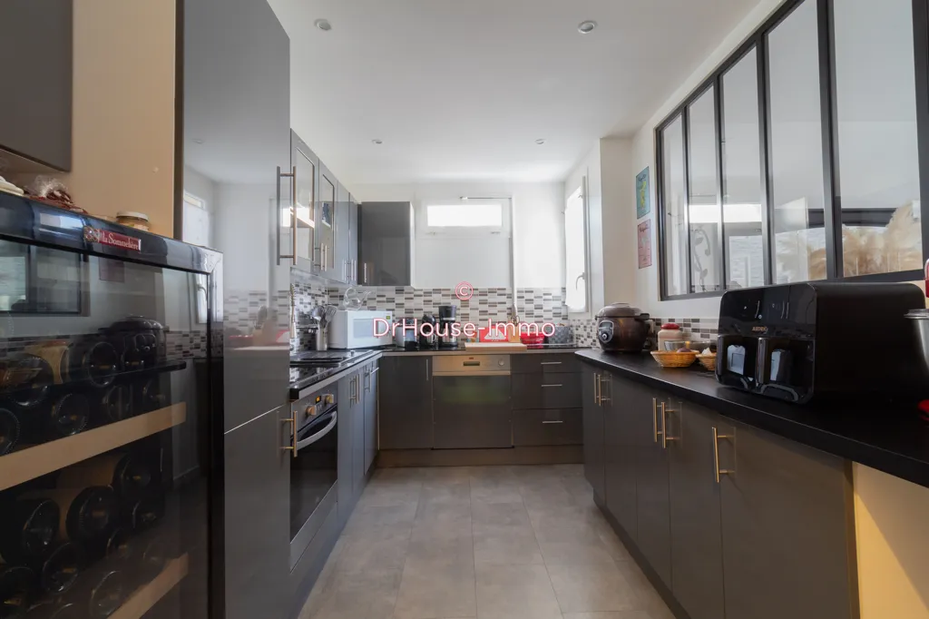Köök - Renovated Flat with Balcony in Trappes
