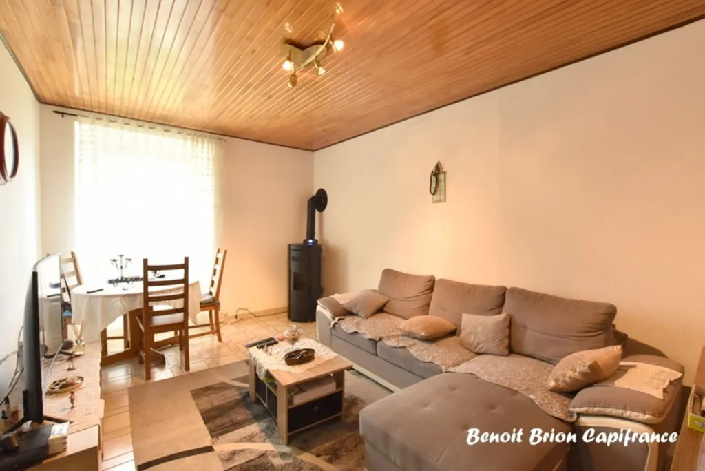 Séjour - Maison Rénovée avec Jardin à Louvigné-du-Désert