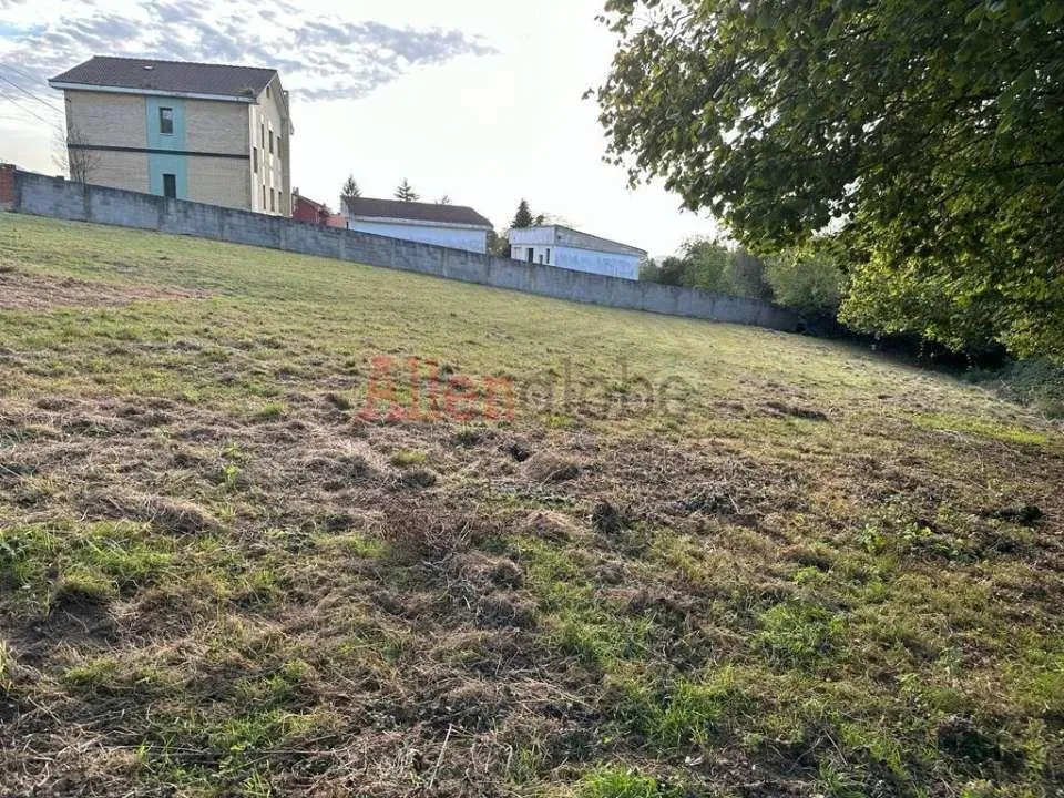 Giardino - Buildable Plot with Rural Views in Oviedo