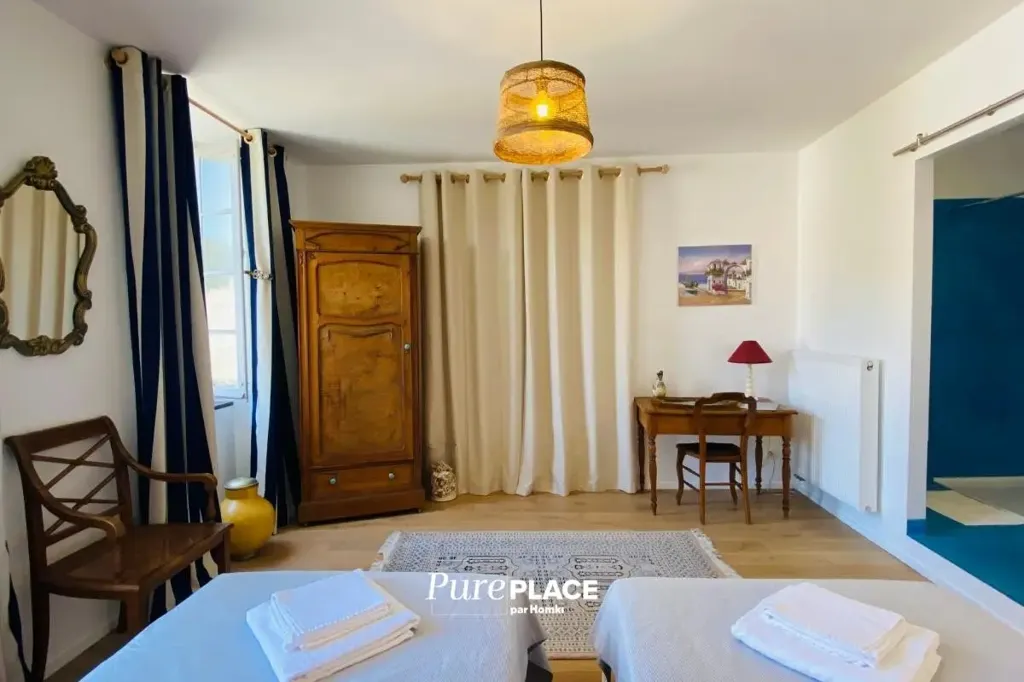 Chambres - Maison d'Hôtes de Caractère avec Piscine à Félines-Termenès