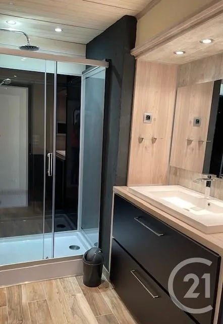 Salles de bain - Maison Normande Rénovée à Vexin-sur-Epte