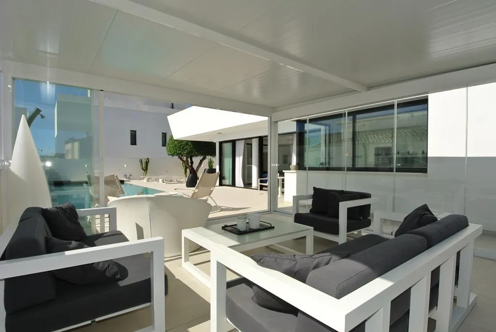 Terrazza - Luxury Villa with Pool in La Marina