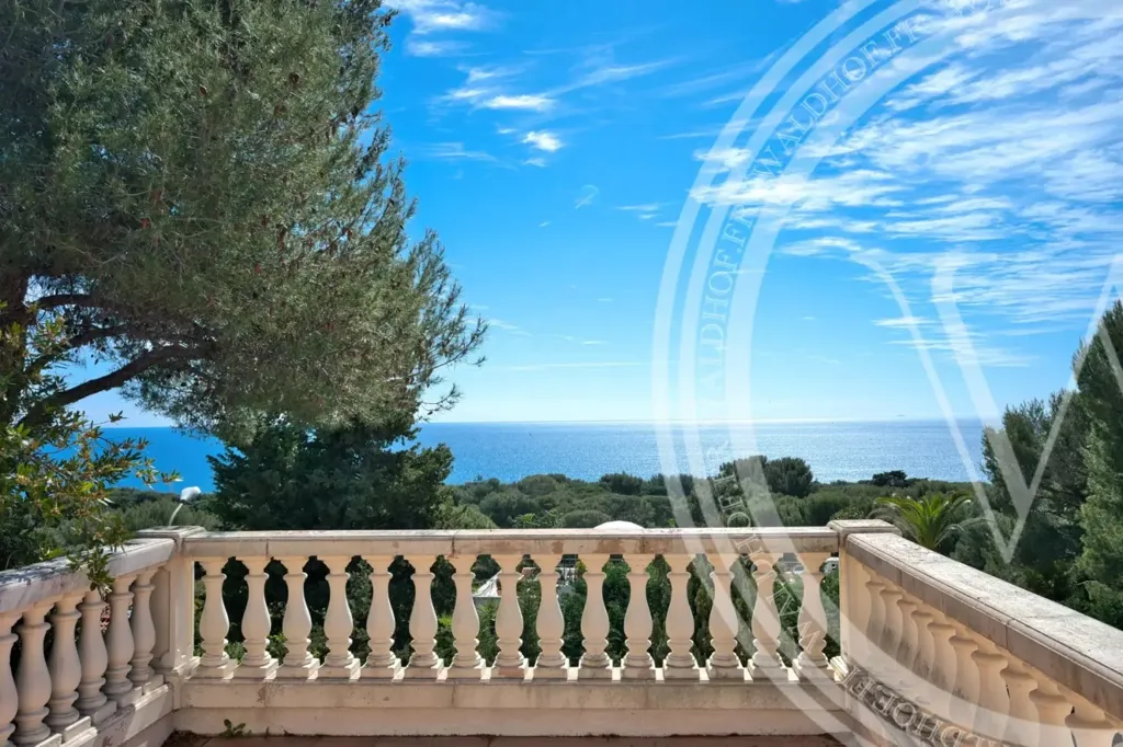 Terrazza - Provençal Villa with Sea Views in Cap Ferrat