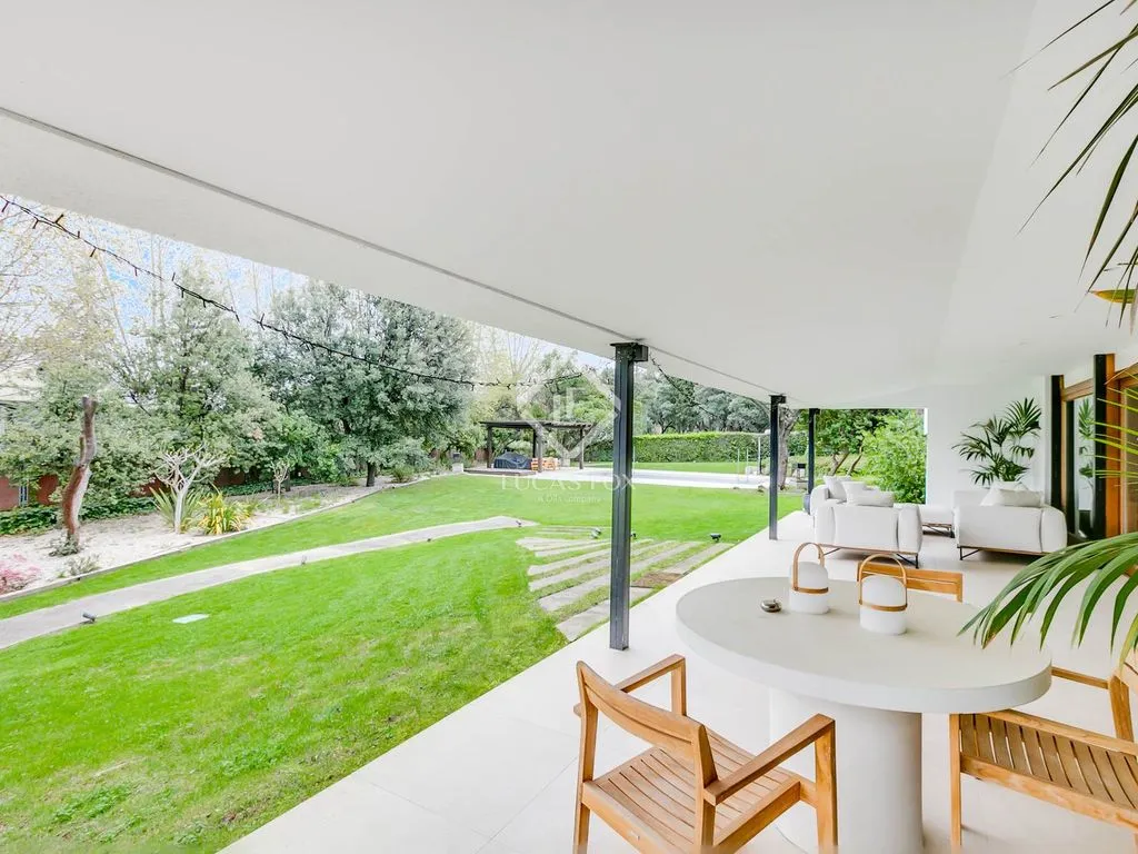 Terrasse - Luxury Villa with Pool in La Moraleja