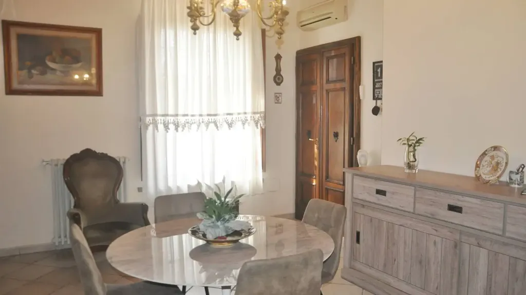 Salle à manger - Charming Apartment in Historic Villa, Rosignano Marittimo