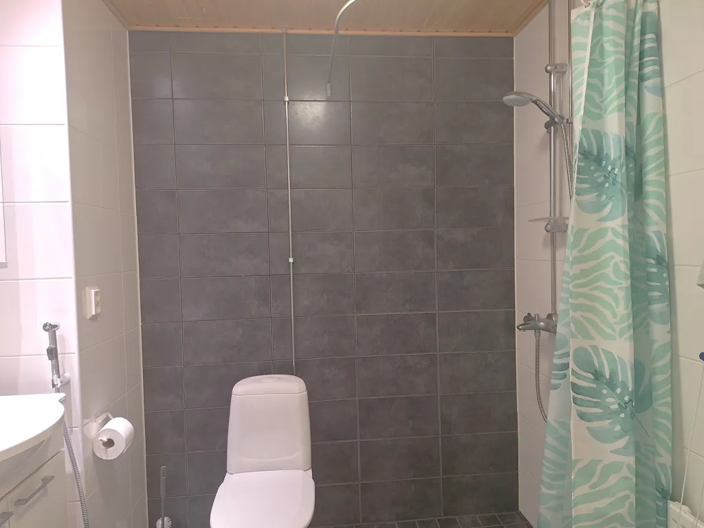 Vannitoad - Modern 2-Bedroom Flat with Sauna in Linnanmaa, Oulu