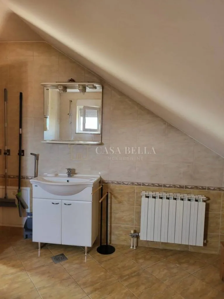 Salles de bain - Apartment with Balcony in Trešnjevka, Zagreb