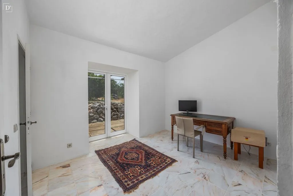 Bureau - Luxury Villa with Panoramic Views in Querença