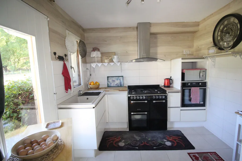 Cuisine - Villa avec Jardin et Terrasse près de Luchon
