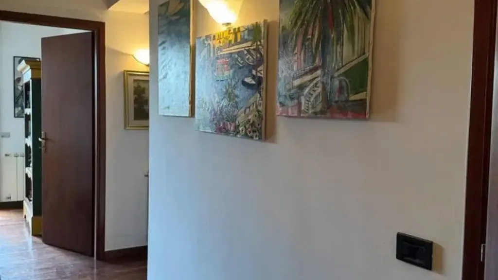 Ingresso - Multi-Level Apartment with Terrace in Messina