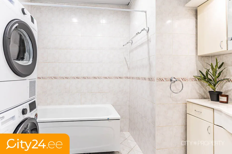Vannitoad - Character Apartment with Balcony in Tallinn City Centre