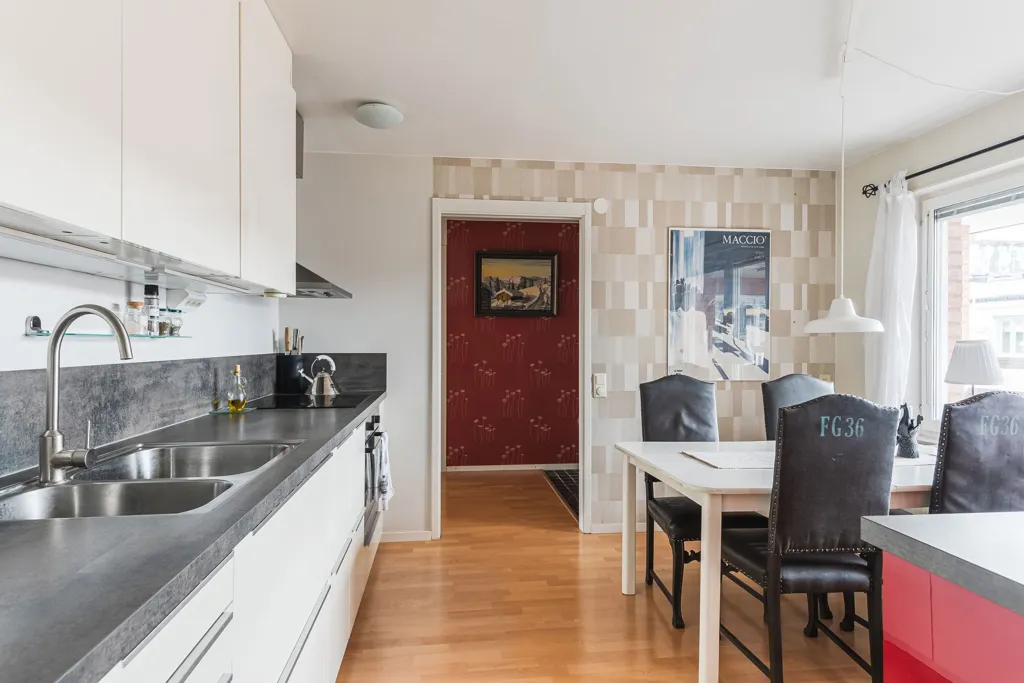 Cuisine - Apartment with Balcony in Central Umeå