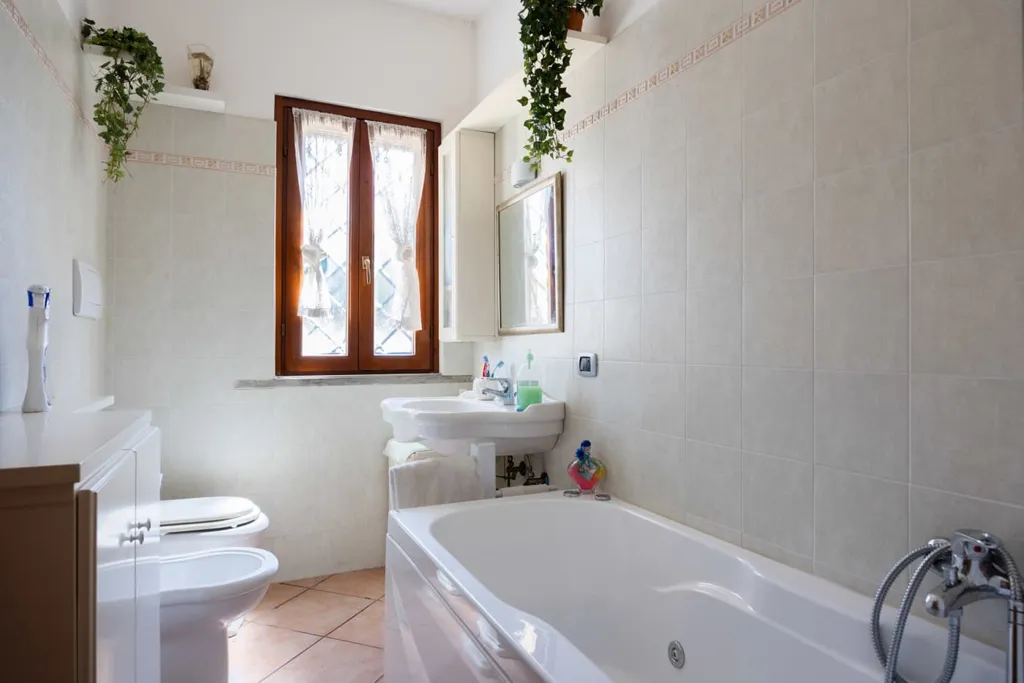 Vannitoad - Single-Family Villa with Garden in Ardea