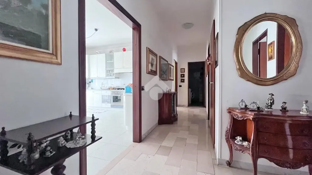 hallway_entrance
