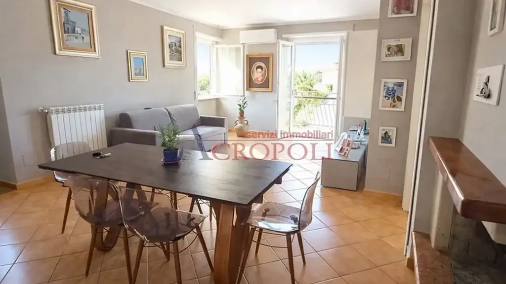 Söögituba - Rearranged Apartment with Balcony in Bracciano