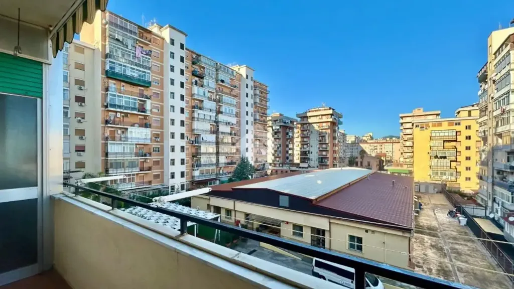 Rõdu - Apartment with Balcony in Palermo's Romagnolo