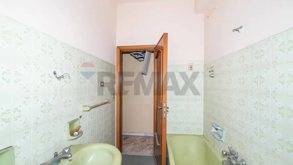 Bathrooms - Two-Level Apartment with Sea View in Aci Catena