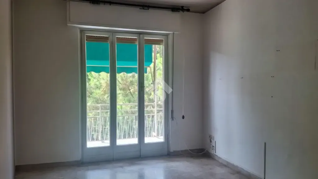 Pièces - Apartment with Balcony in Savona