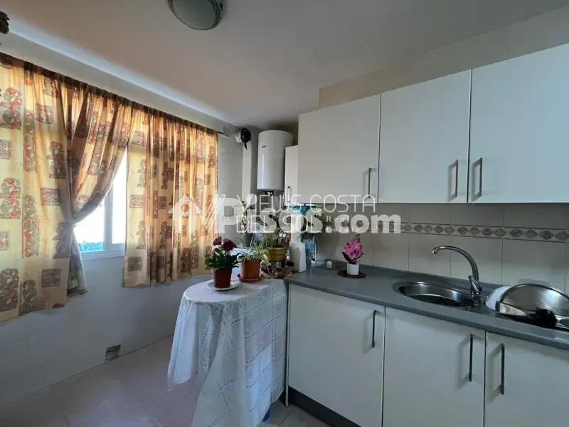 Cuisine - Bright Apartment with Terrace in Vélez-Málaga