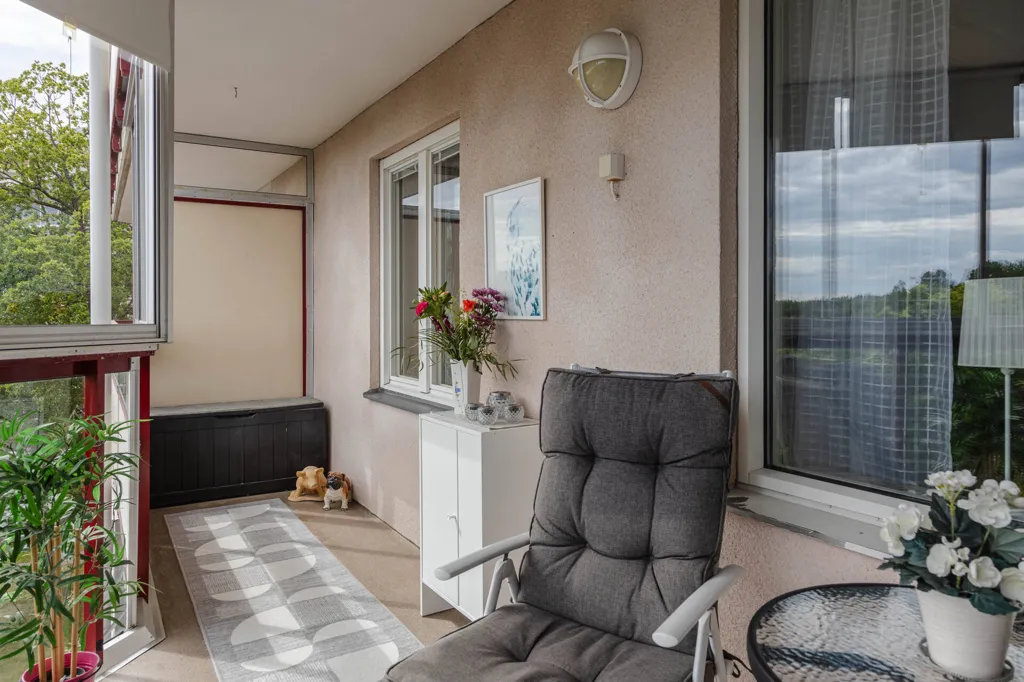 Balcon - Modern Flat with Balcony in Västerås