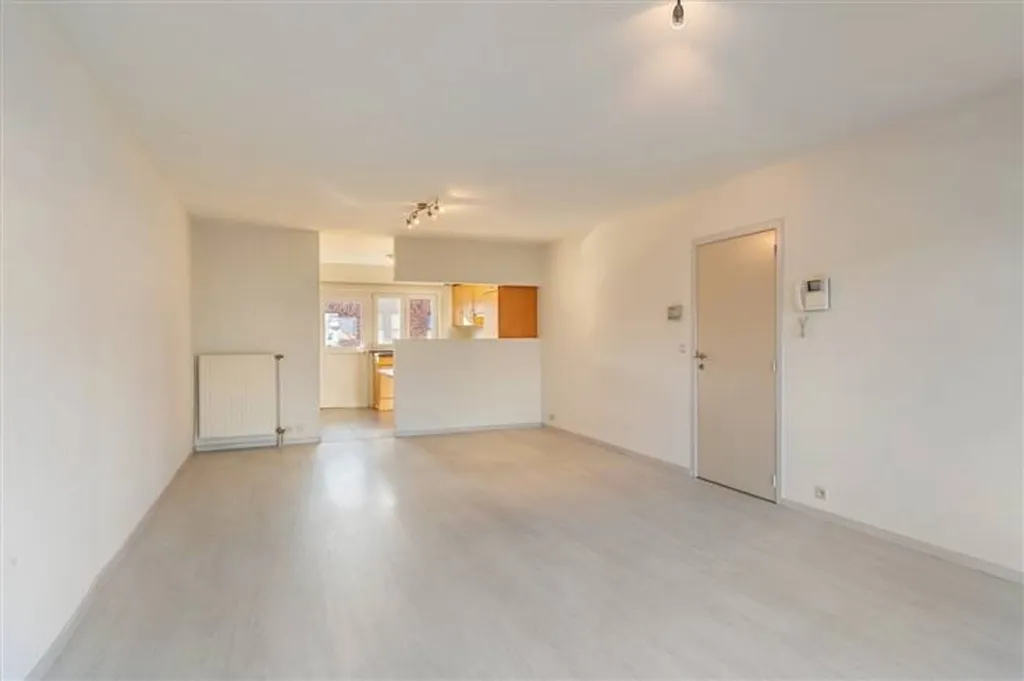 Elutuba - Well-Maintained Apartment with Terrace in Nieuwerkerken