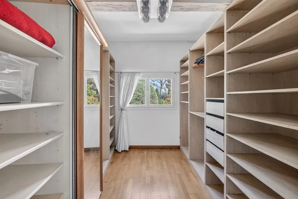 Pièces - Villa Luxueuse avec Piscine à Peymeinade