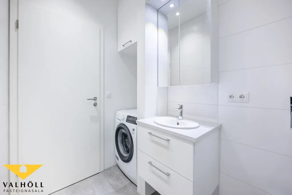 Pesuköök - Modern Apartment with Balcony in Reykjavik