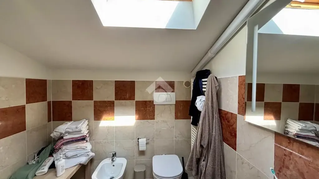 Bagni - Historic Villa with Pool in Sona
