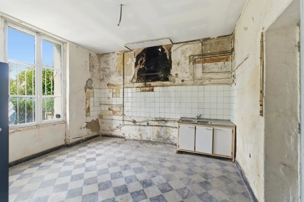 Cuisine - Mas à Rénover avec Jardin dans les Alpilles