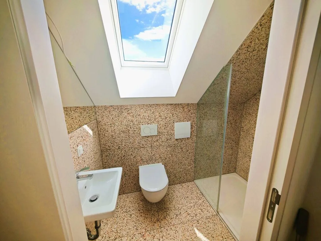 Vannitoad - Maisonette Apartment with Terrace in Goldegg Centre