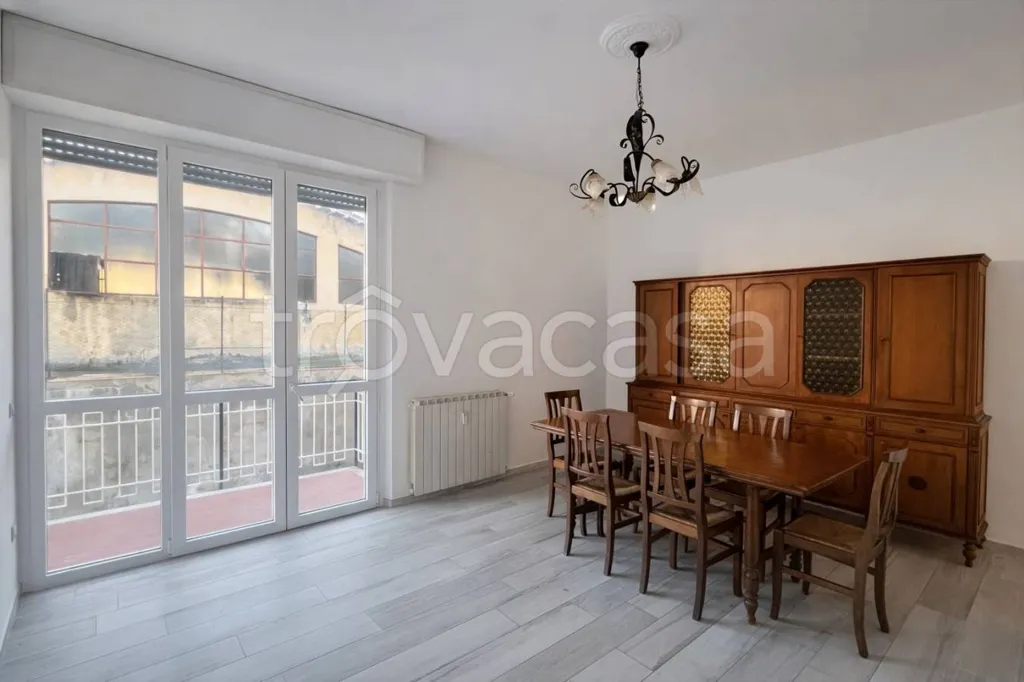 Söögituba - Rented 3-Bedroom Flat with Balcony in Arona