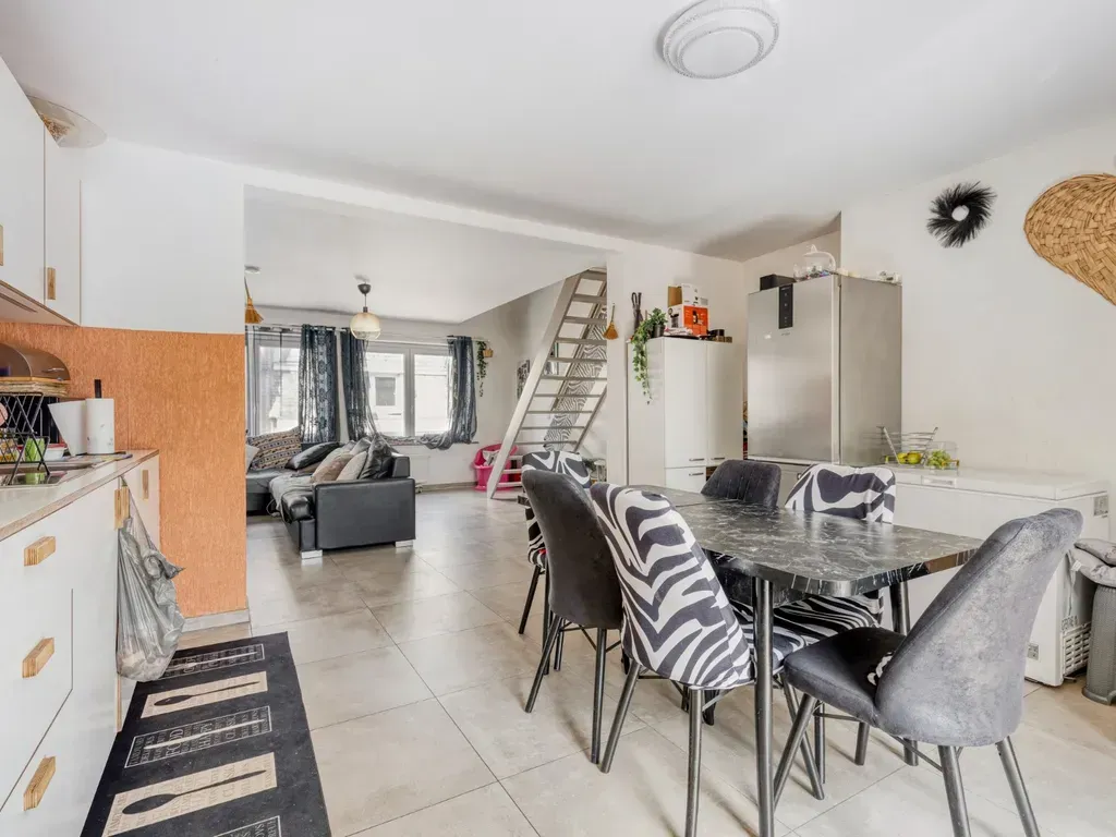 Sala da pranzo - Light-Filled Duplex in Zottegem Centre