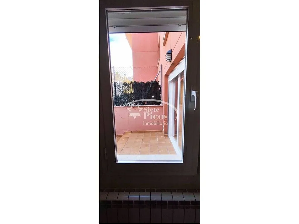 Balcon - 1-Bedroom Apartment with Private Patio in Espirdo
