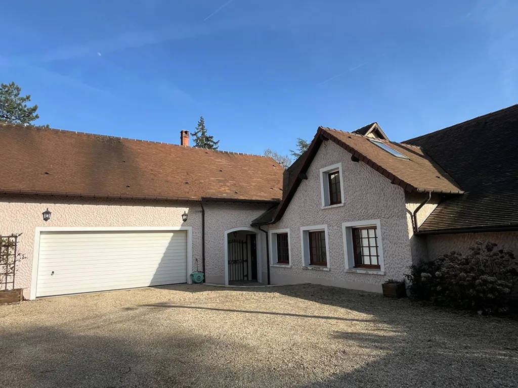 Välivaade - Character House with Pool in Les Mesnuls