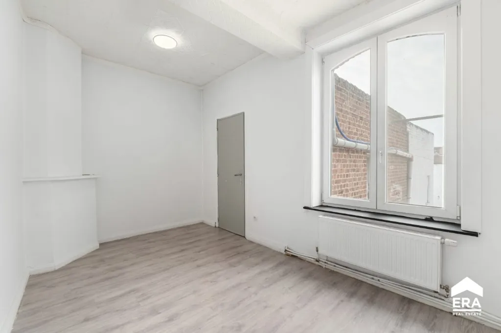 Toad - Spacious Semi-detached House with Courtyard in Tirlemont