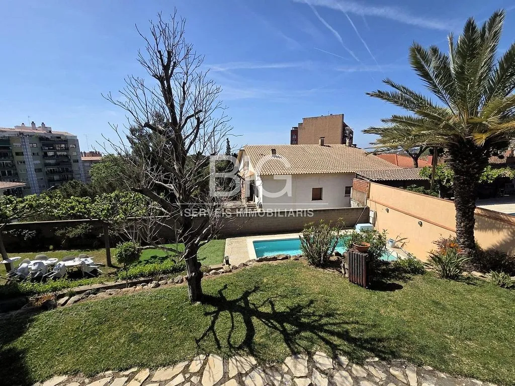 Piscine - Luxury House with Sea View in Mataró