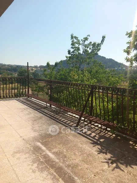 Rõdu - Spacious Apartment with Terrace in Campobasso