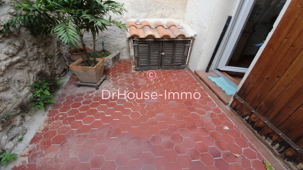 Jardin - Maison Lumineuse avec Jardin à Marseille-3e