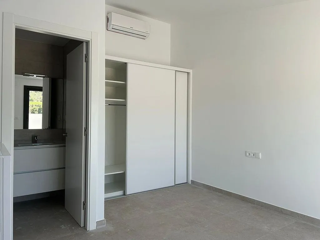 Toad - Ample Duplex with Terrace in Sant Pere de Ribes