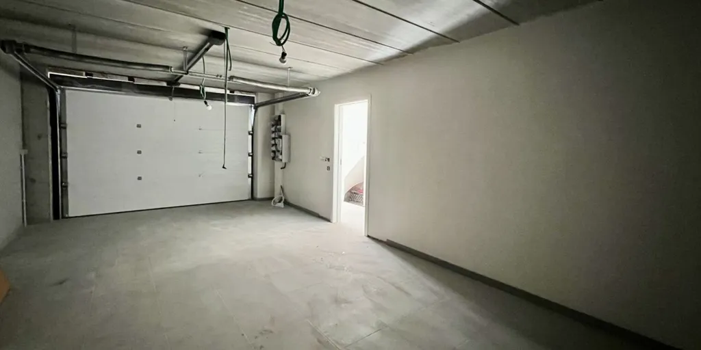 Garage - Luxury BEN House with Garden in Aaigem