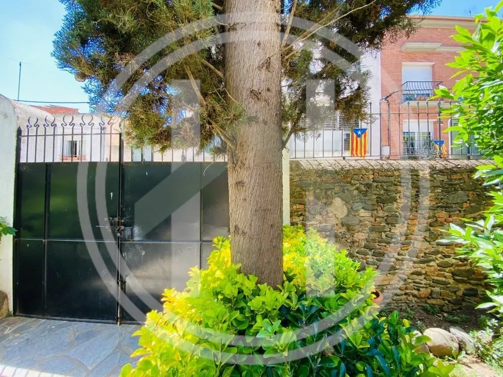 Jardin - Historic House with Garden in Cardedeu Centre