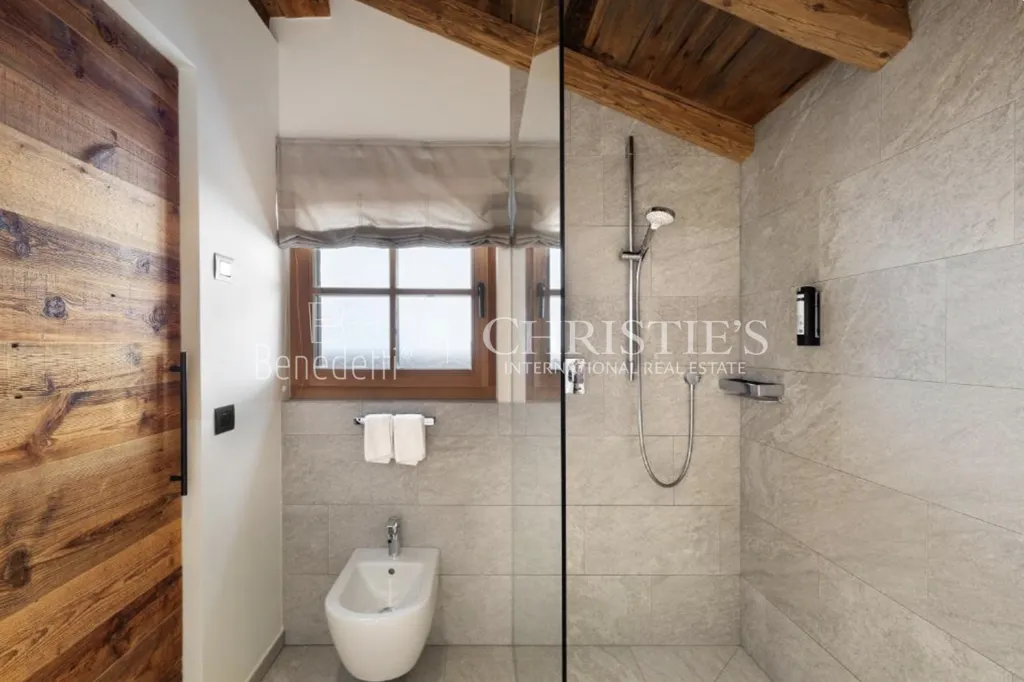 Vannitoad - Luxury Chalet with Ski-in/Ski-out in Olang