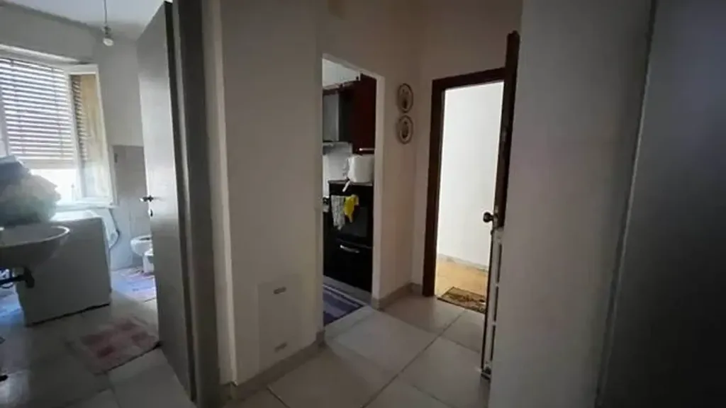 Cuisine - Two-Bedroom Apartment with Private Courtyard in Ancona