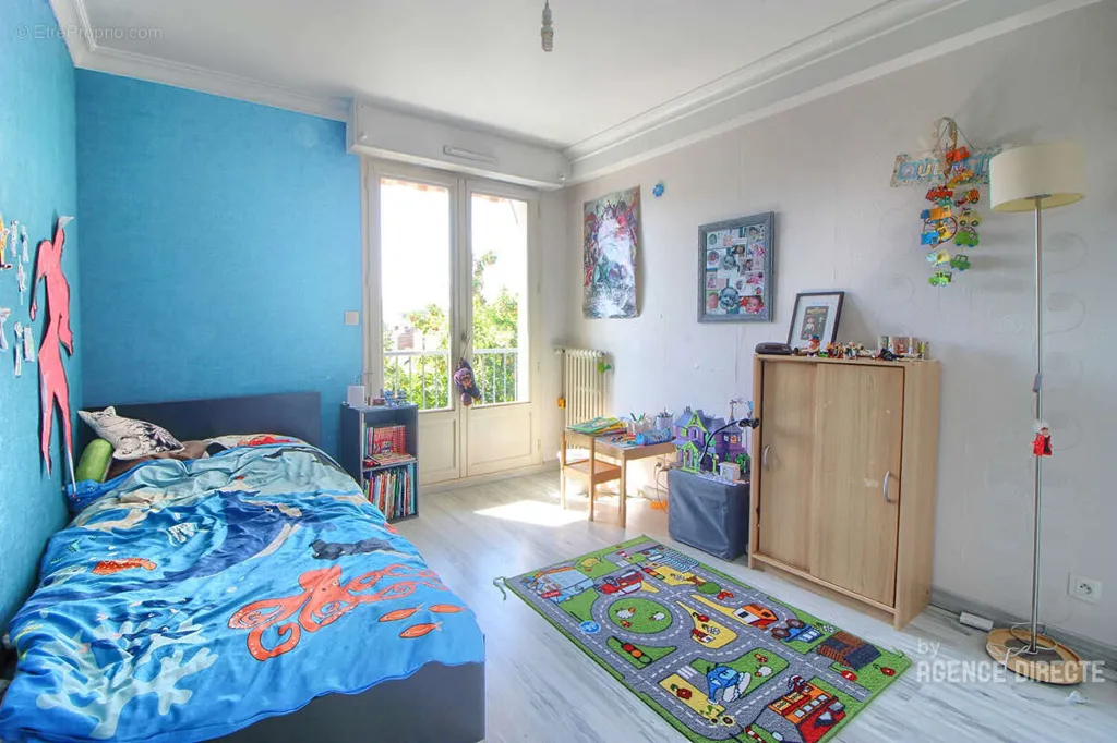 Chambres - Appartement avec Balcon et Parking à Rennes