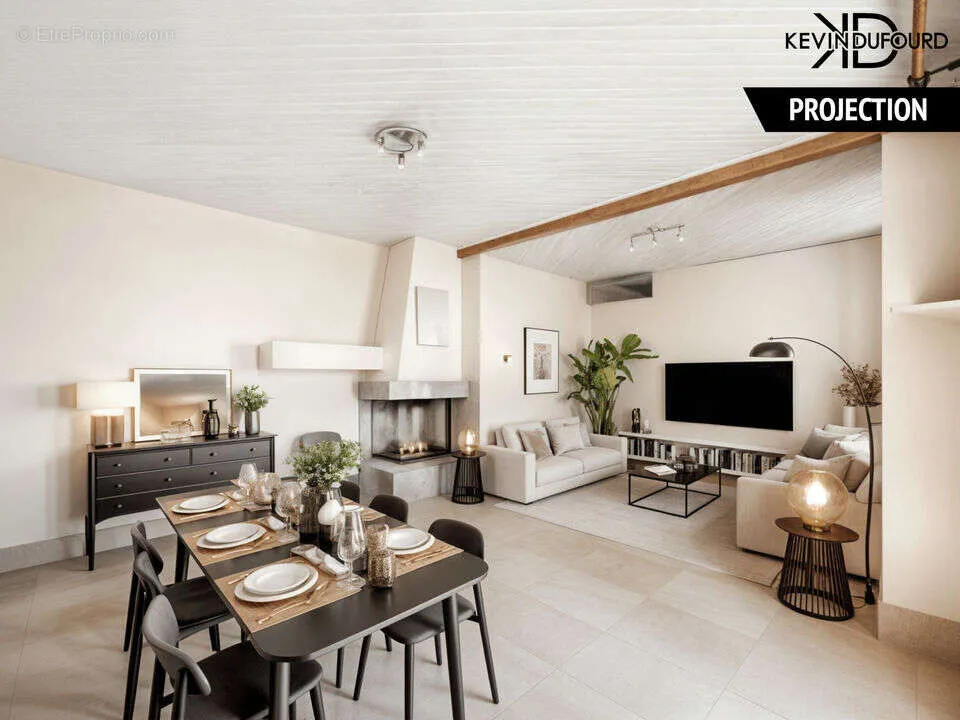 Salle à manger - Maison Spacieuse avec Terrain à Ucel