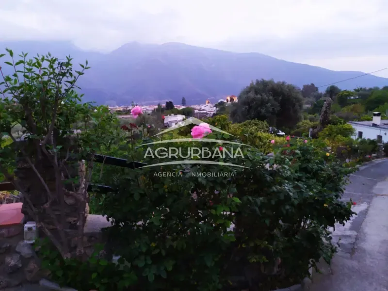 Aed - Rustic Farmhouse with Fruit Trees in Órgiva