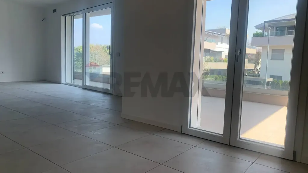 Elutuba - Apartment with Terraces in Dalmine