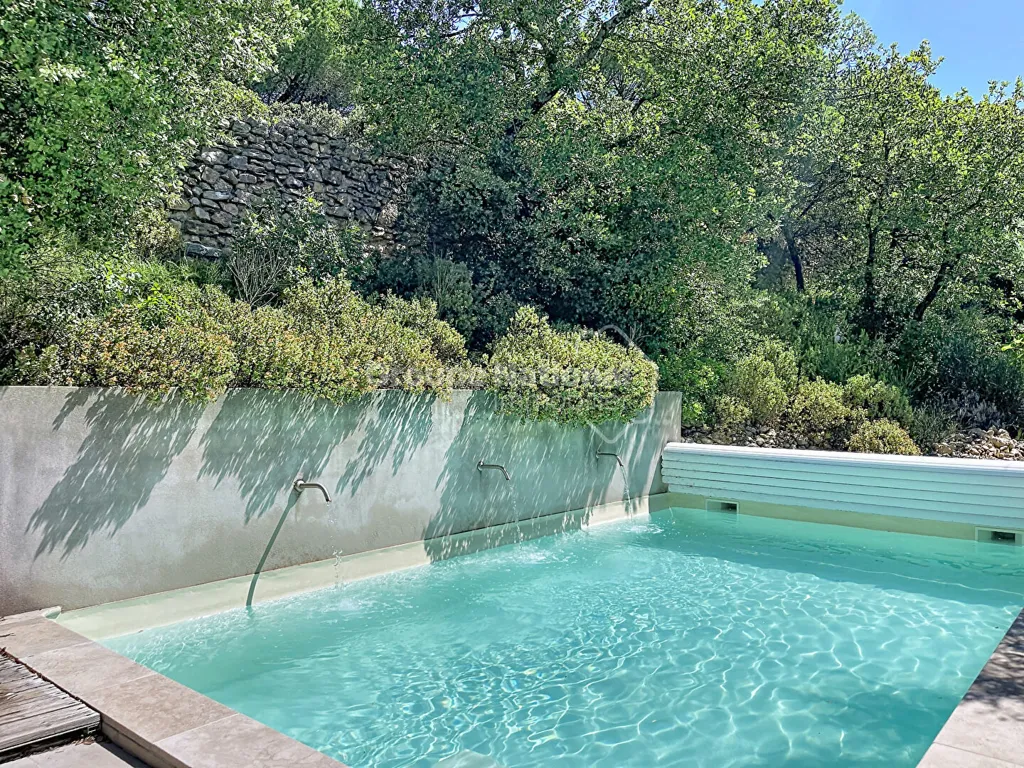 Piscina - Architectural House with Pool in Rochegude