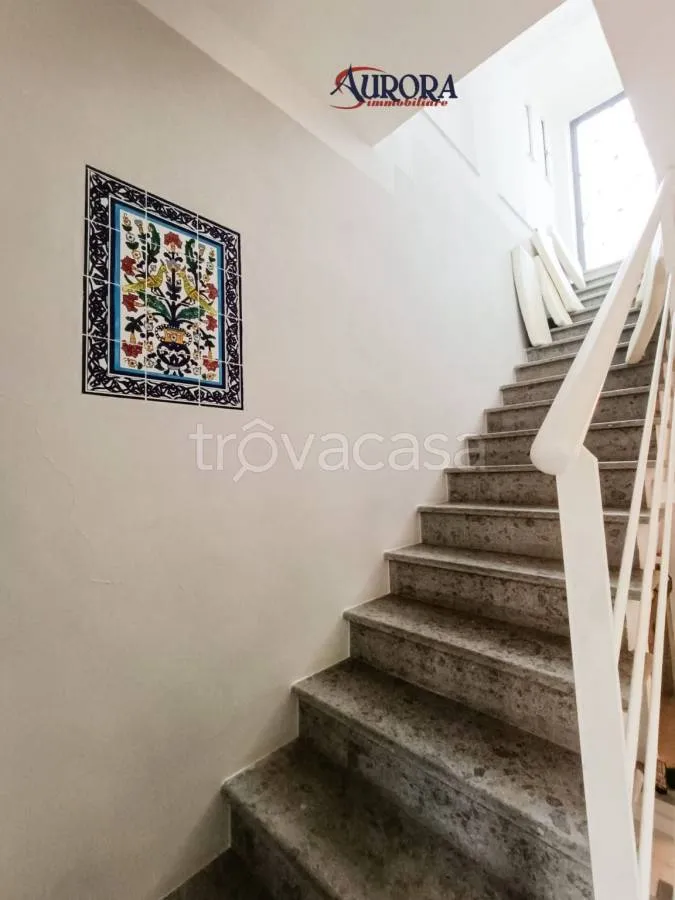 Pièces - Historic Apartment with Terracina View